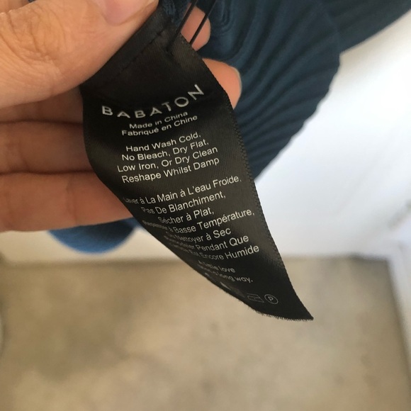 Babaton ribbed knit midi V-neck dress - Picture 11 of 12